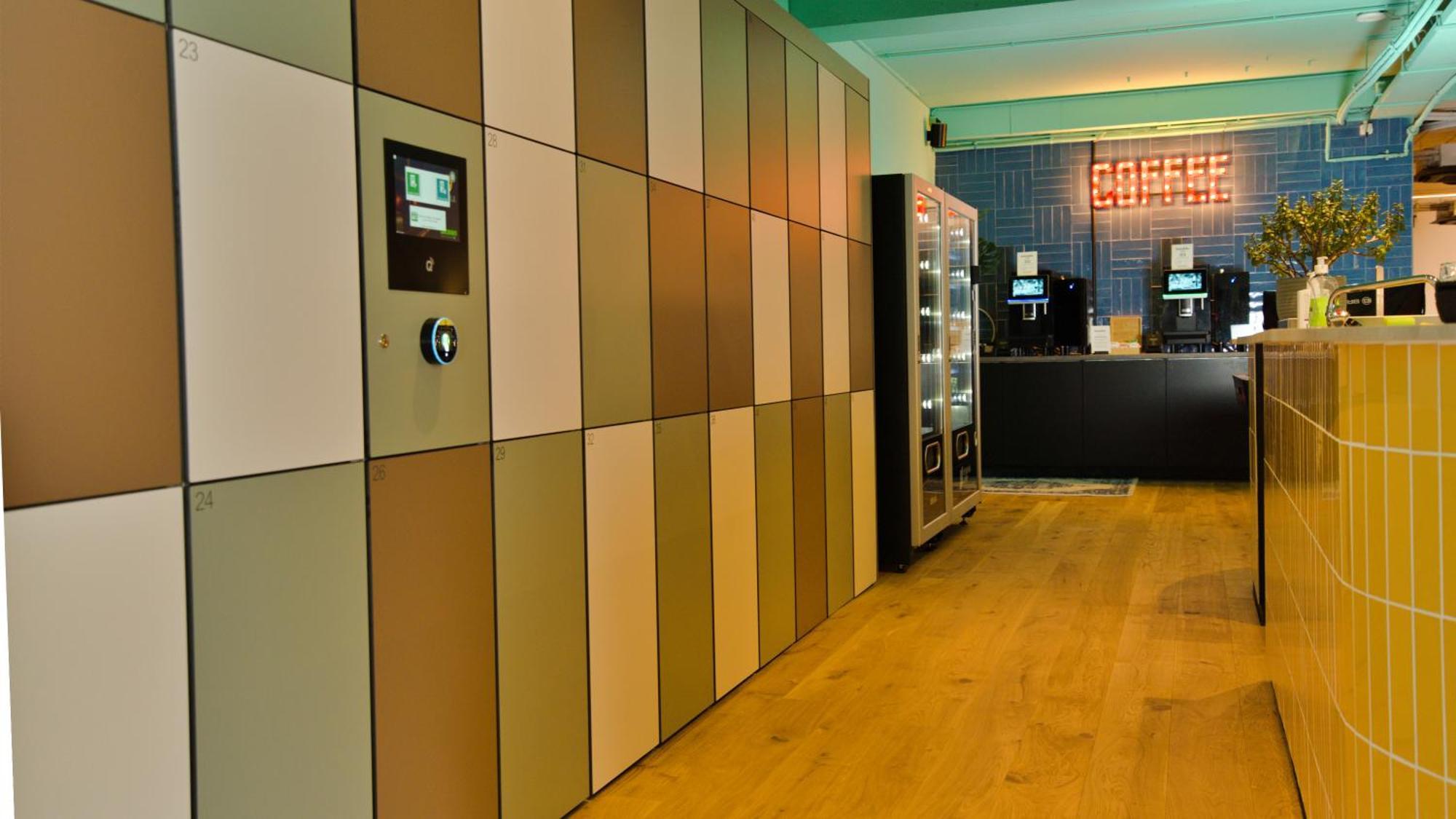 Kapselhotel De Lola Podshotel *