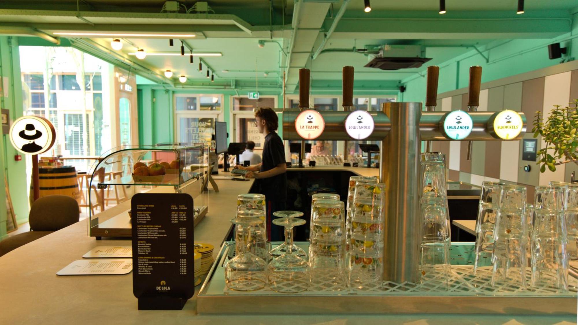 De Lola Podshotel * Den Haag