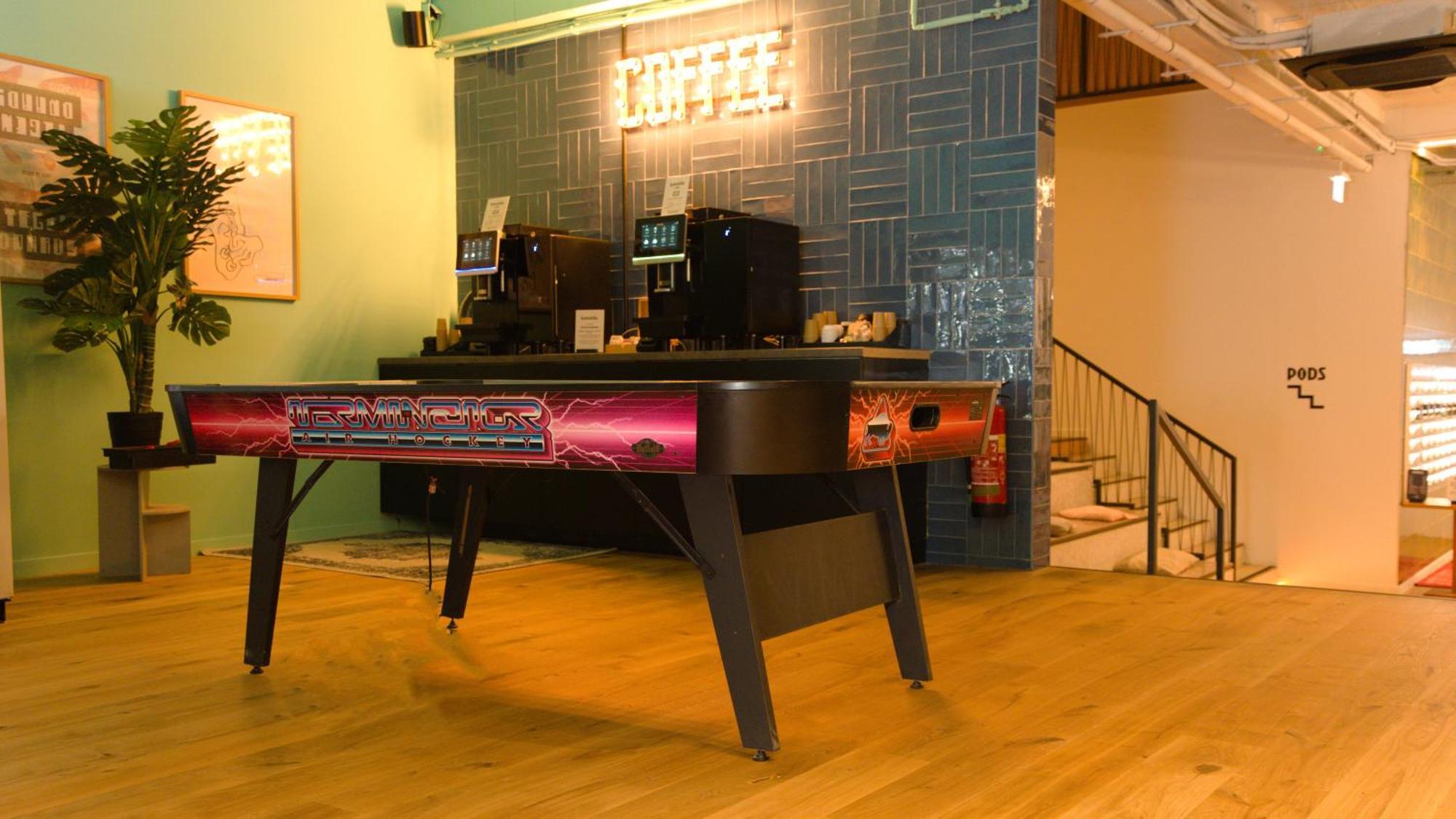 Kapselhotel De Lola Podshotel *