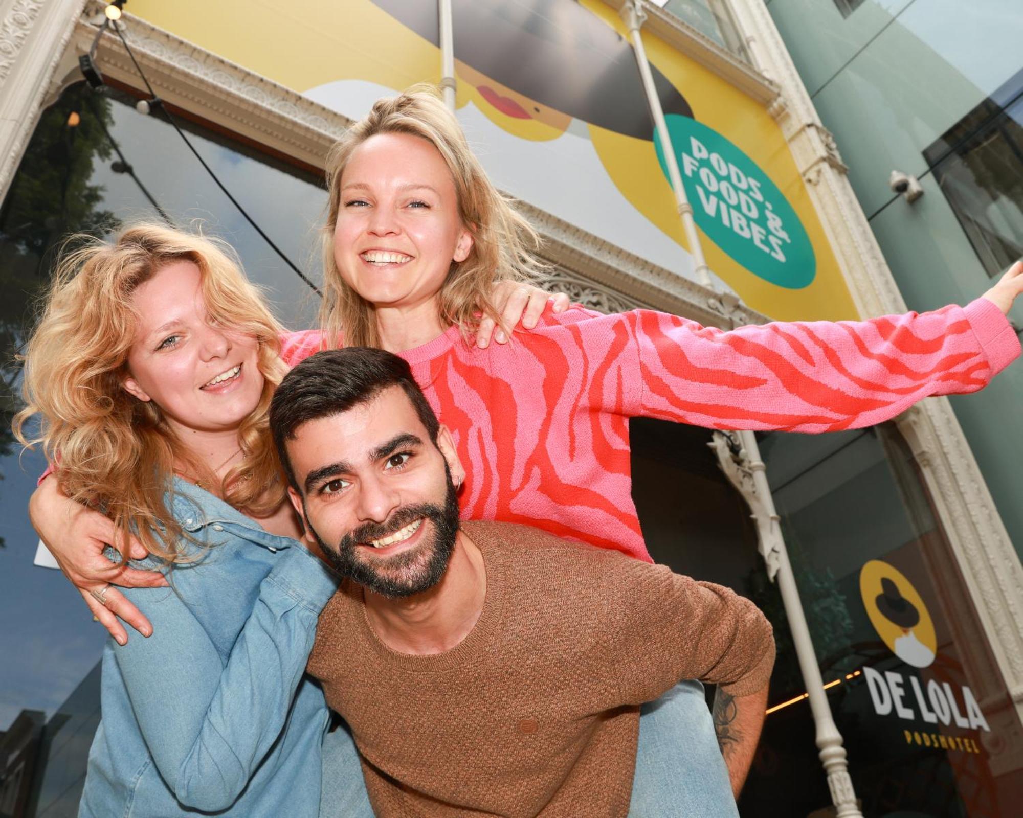 De Lola Podshotel Kapselhotel *